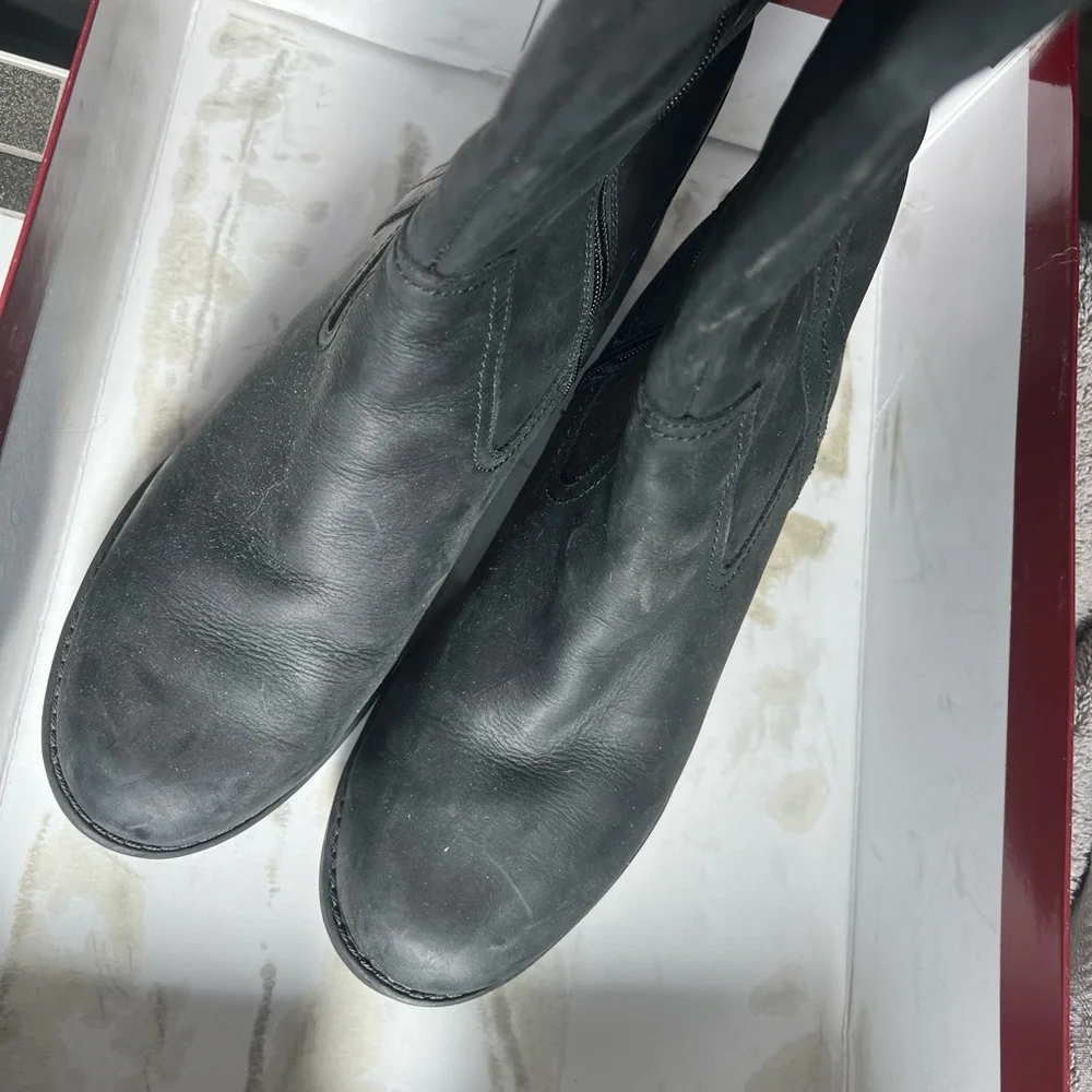 Hush Puppies Sleek Black Boots